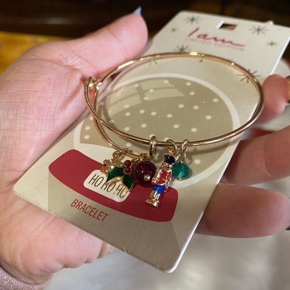 🎄Christmas I Am Charm Bracelet🎄 - Picture 2 of 6